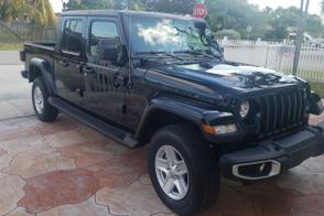 Jeep Gladiator car