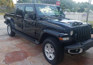 Jeep Gladiator car