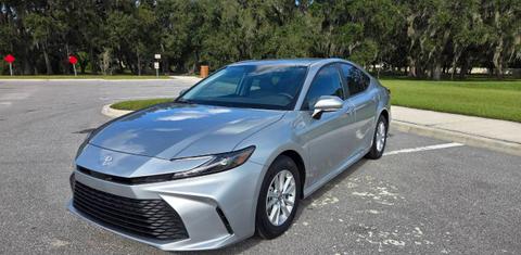 Toyota Camry Hybrid 2026