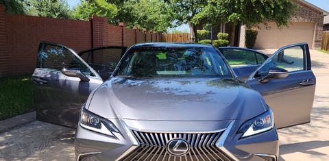 Lexus ES 2019