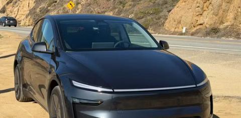 Tesla Model Y 2026