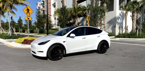 Tesla Model Y 2022