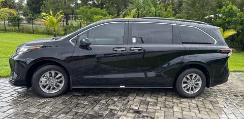 Toyota Sienna 2025