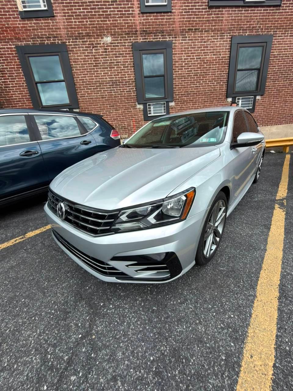 Volkswagen Passat 2016 in Allentown, PA
