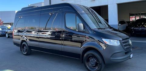 Mercedes-Benz Sprinter 2025