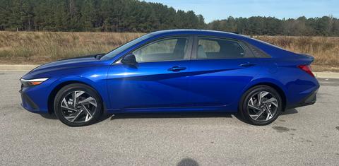 Hyundai Elantra Hybrid 2025
