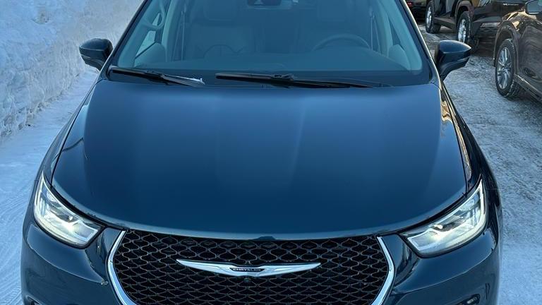 Chrysler Pacifica 2023 in Anchorage, AK