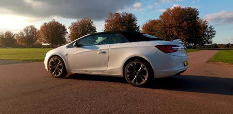 Vauxhall Cascada 2016