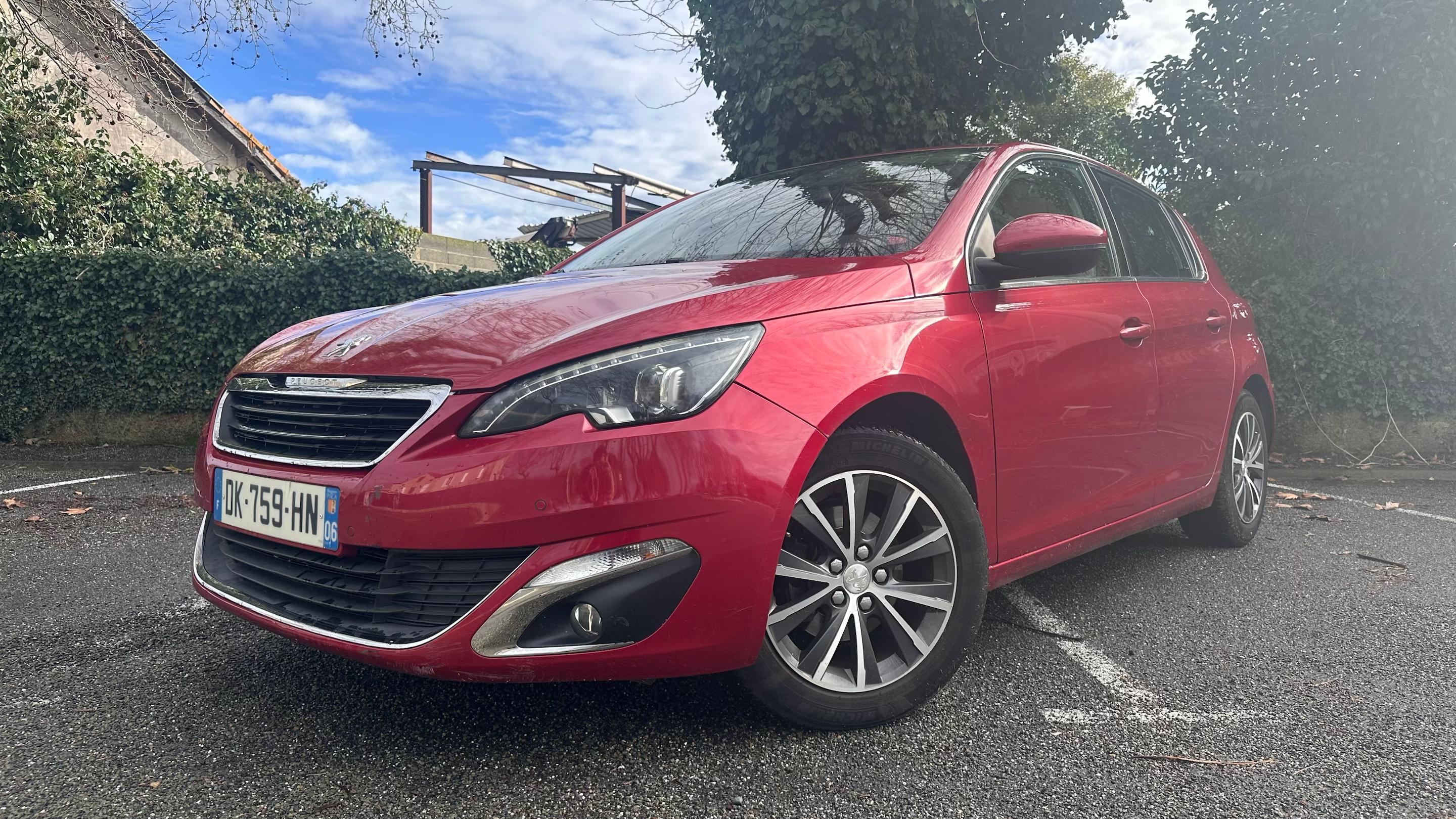 Peugeot 308 2014 à Saint-Raphaël