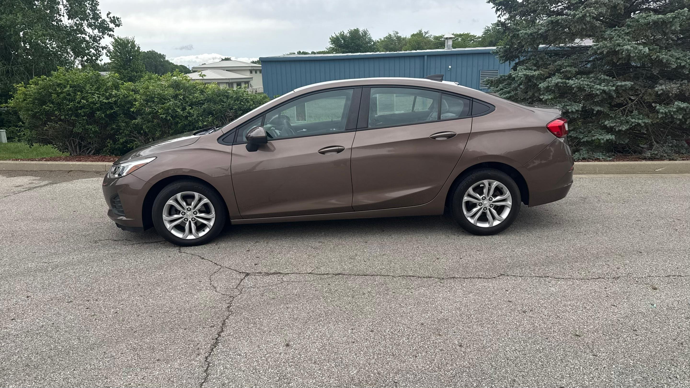 Chevrolet Cruze 2019 in Bloomington, IL