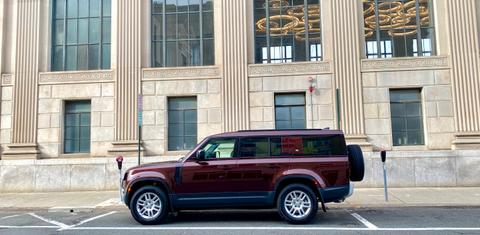 Land Rover Defender 2023
