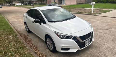 Nissan Versa 2021