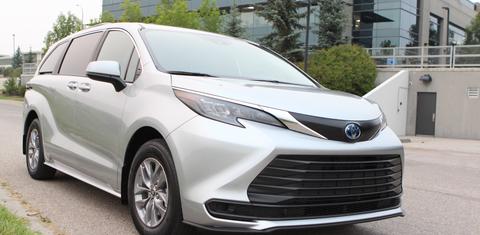Toyota Sienna 2025