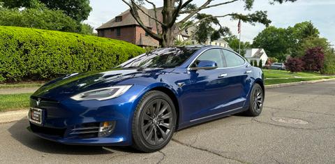 Tesla Model S 2020