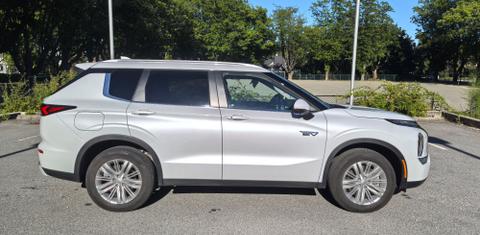 Mitsubishi Outlander Plug-In Hybrid 2025