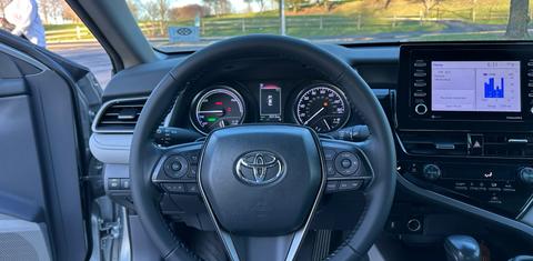 Toyota Camry Hybrid 2023