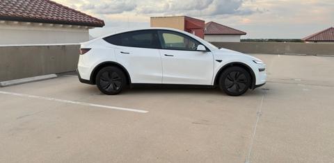 Tesla Model Y 2026