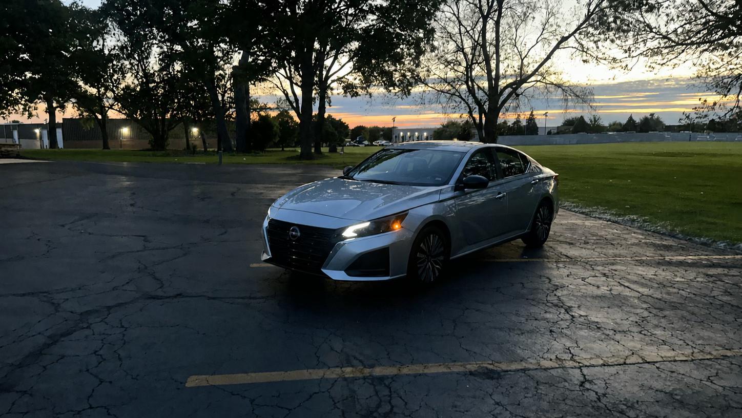 Nissan Altima 2025 in Aurora, IL