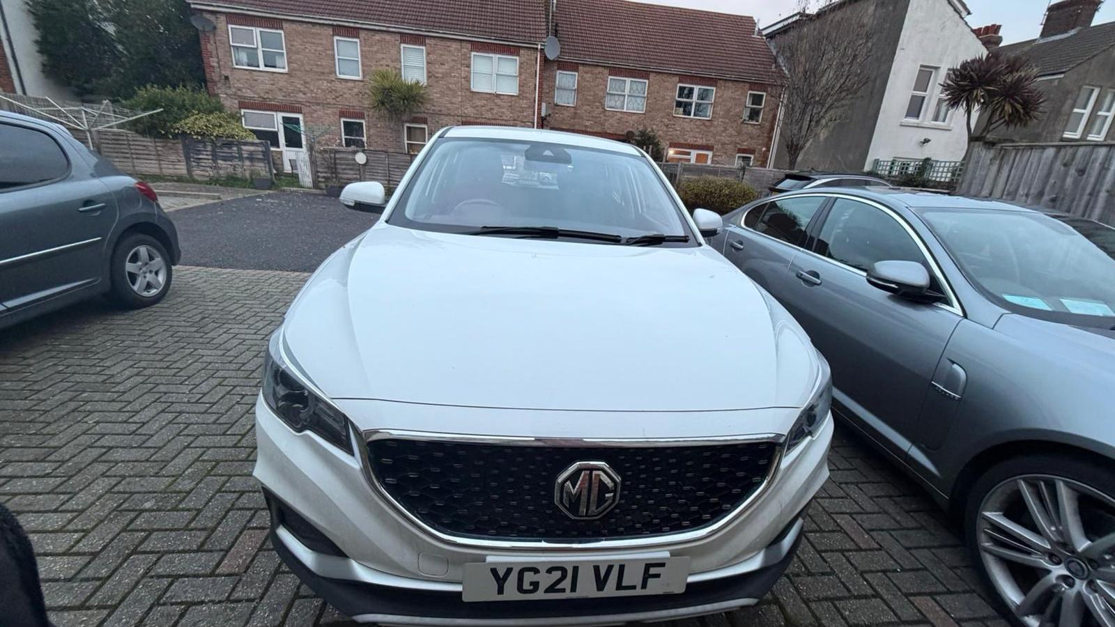 MG ZS SUV 2021 in Horley