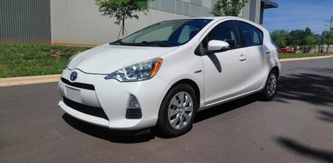 Toyota Prius c 2014