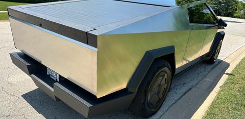 Tesla Cybertruck 2025
