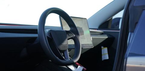 Tesla Model 3 2024