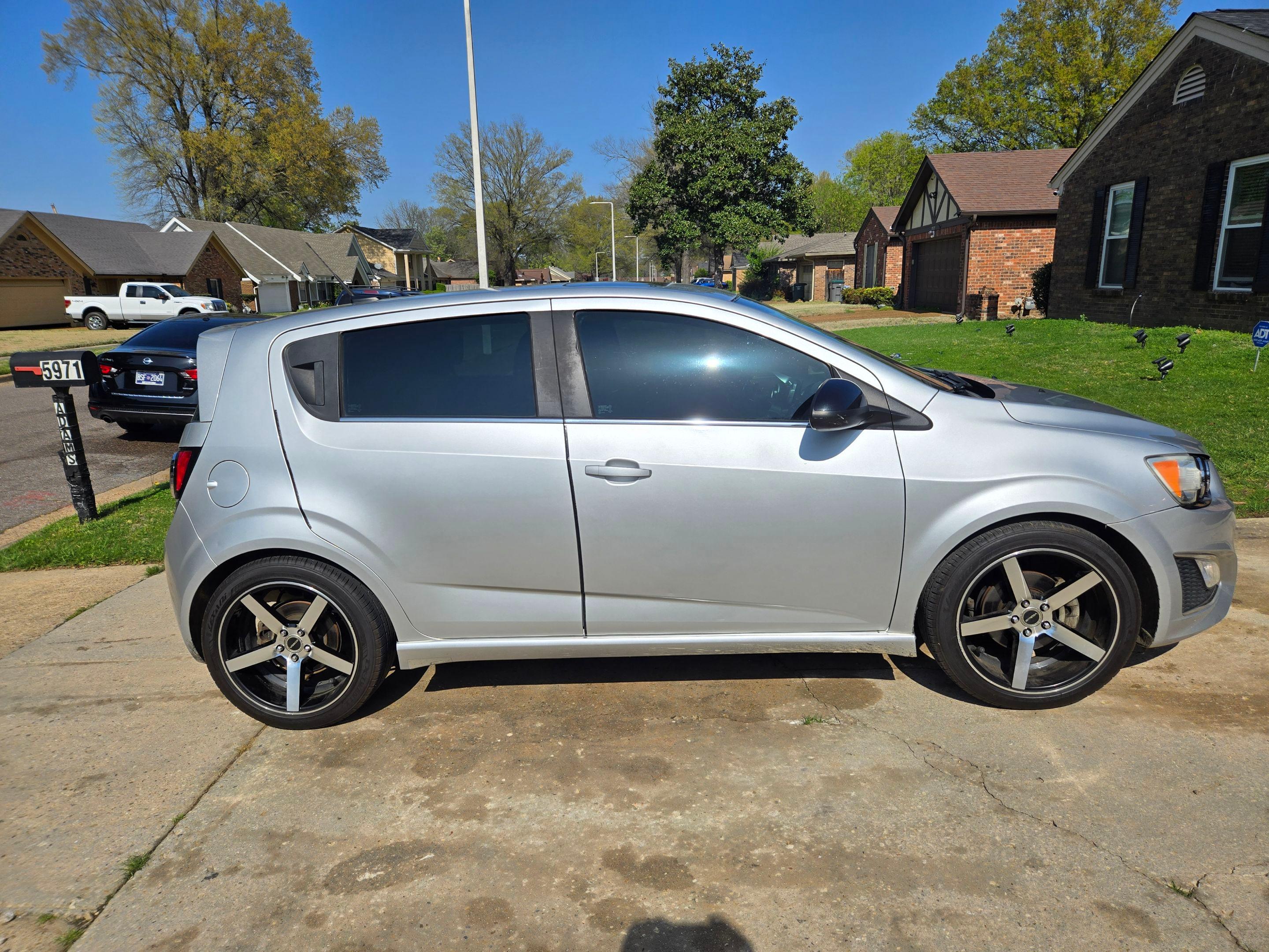 Chevrolet Sonic 2014 in Memphis, TN