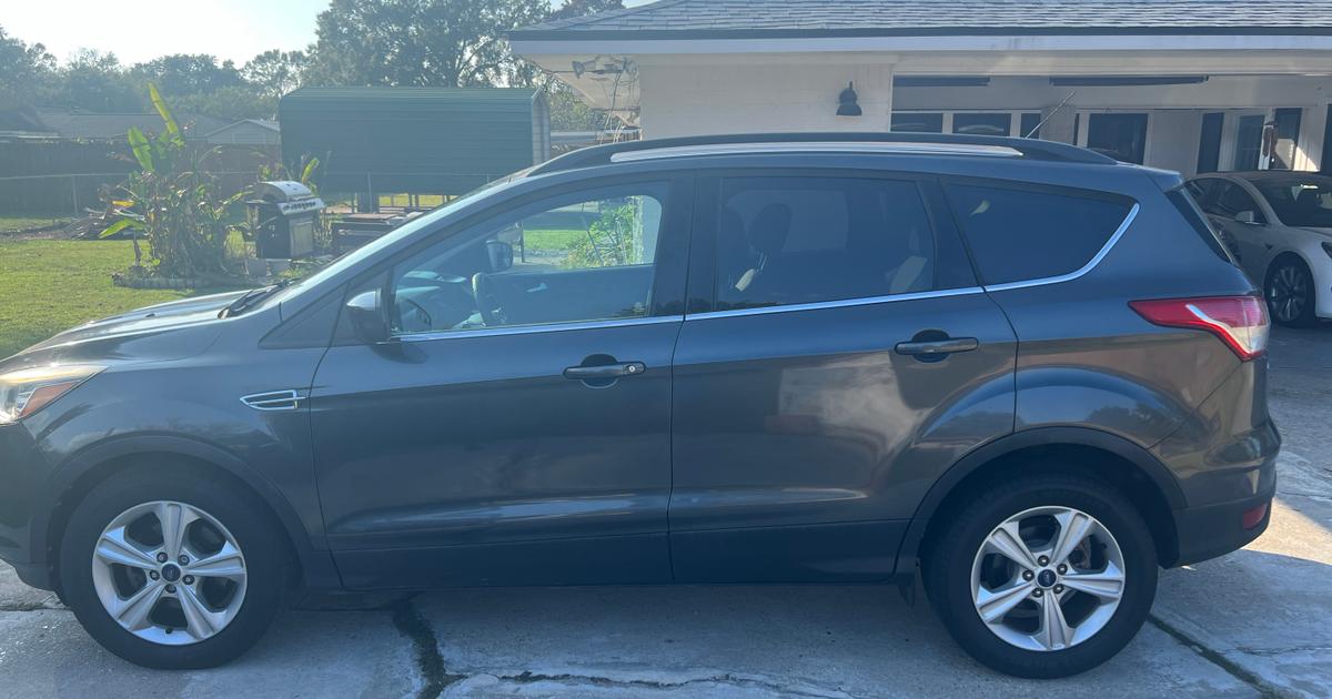 Ford Escape 2015 rental in Baton Rouge, LA by Jonté R. Turo
