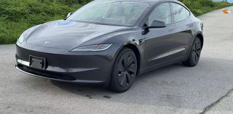 Tesla Model 3 2025