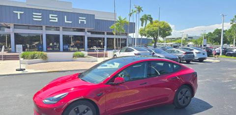 Tesla Model 3 2022