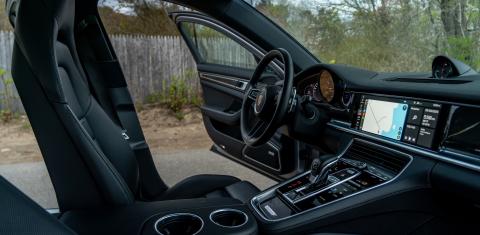Porsche Panamera 2021