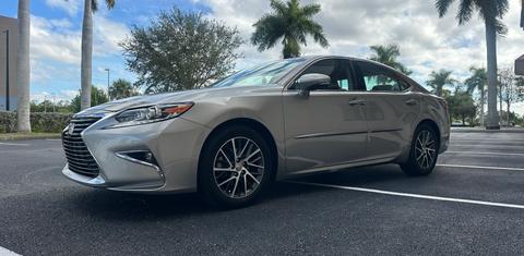 Lexus ES 2017
