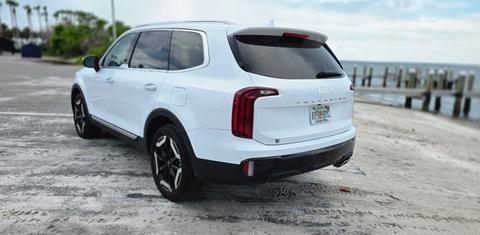 Kia Telluride 2025