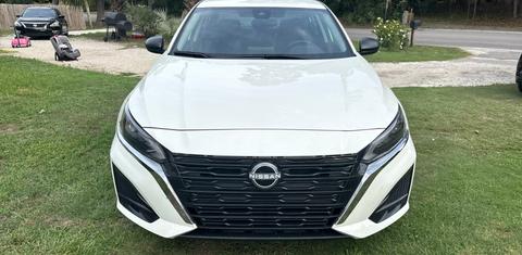 Nissan Altima 2025