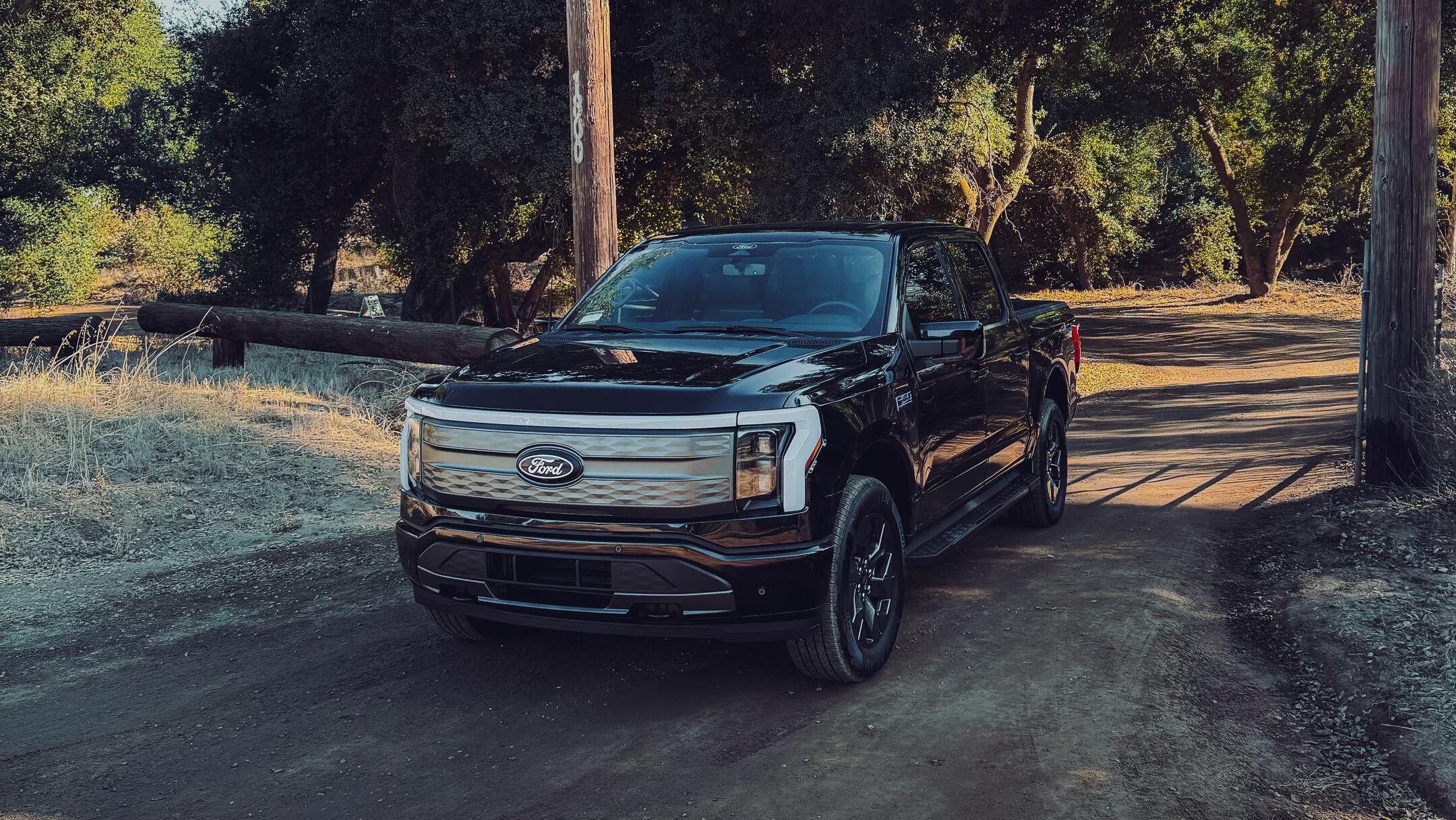Ford F-150 Lightning 2024 in McKinney, TX