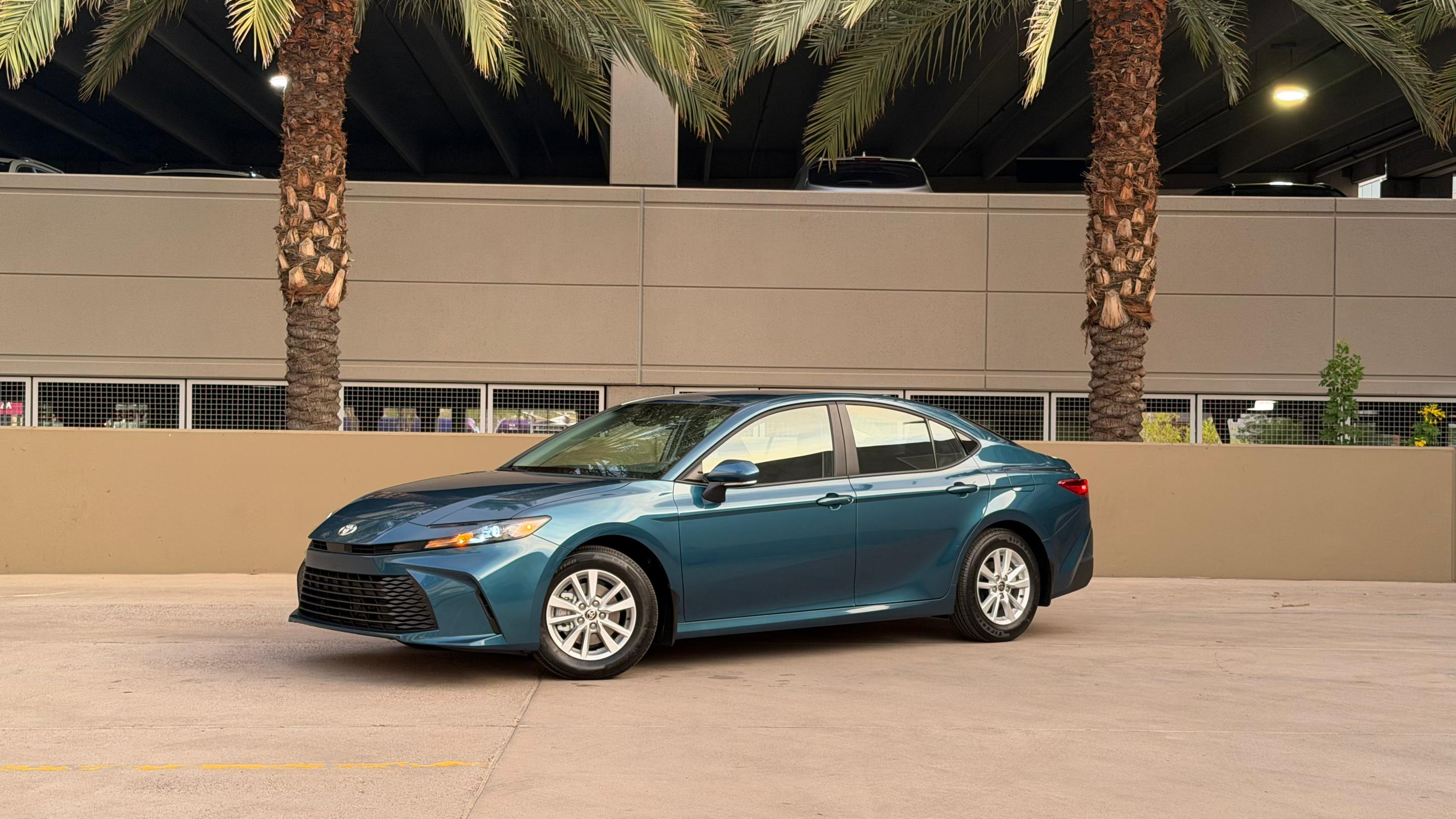 Toyota Camry Hybrid 2026 in Phoenix, AZ