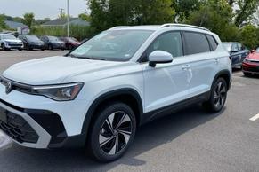 Volkswagen Taos 2025 in Orlando