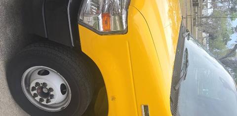 Ford E-Series 2022