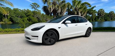 Tesla Model 3 2023
