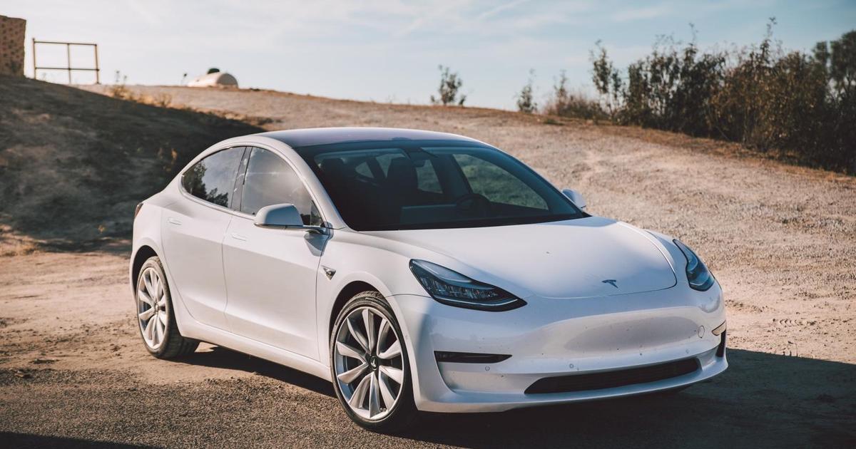 2018 Tesla Model 3 in Tustin