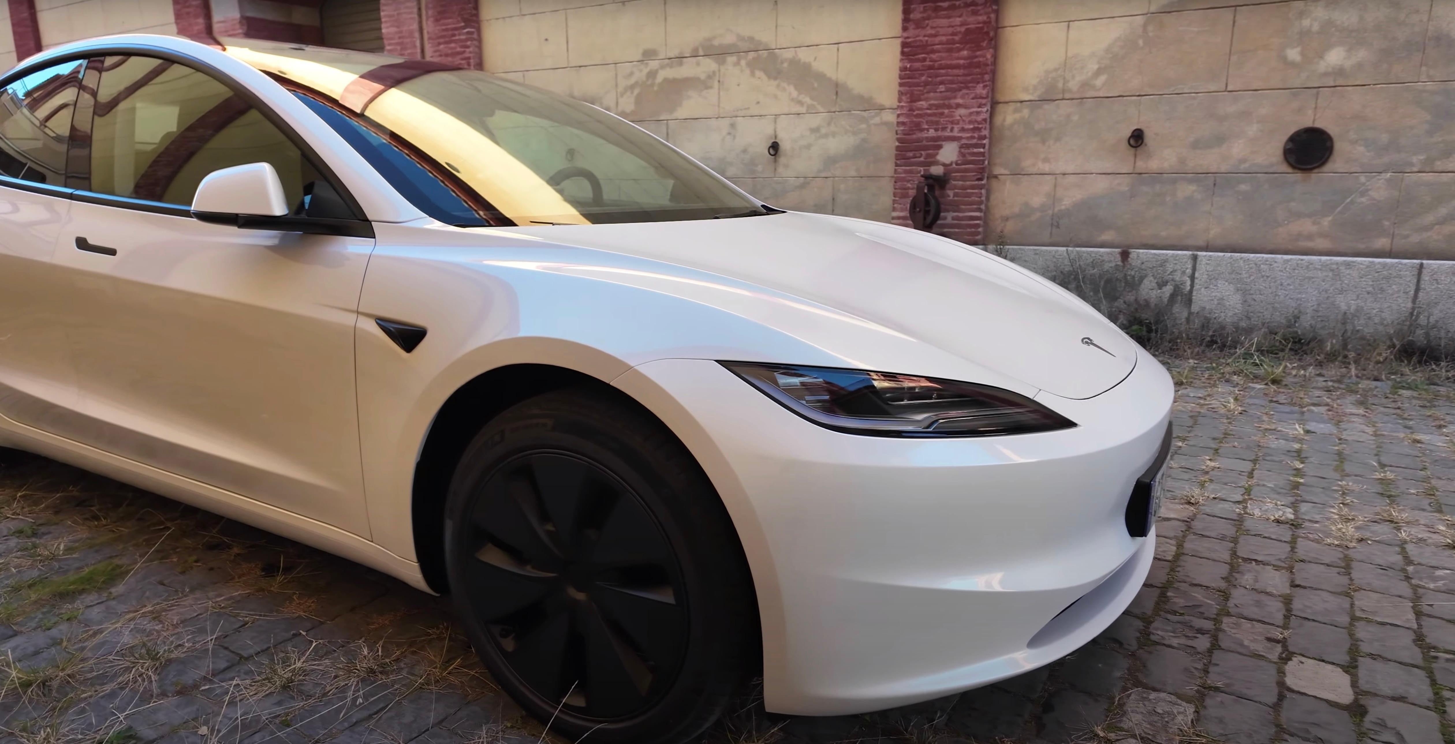 Tesla Model 3 2024 à Sidney, BC