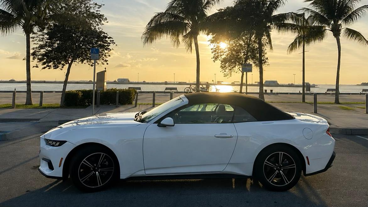 Ford Mustang 2025 in Key West, FL
