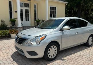 Nissan Versa car