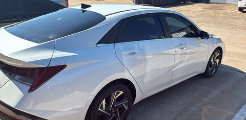 Hyundai Elantra 2025
