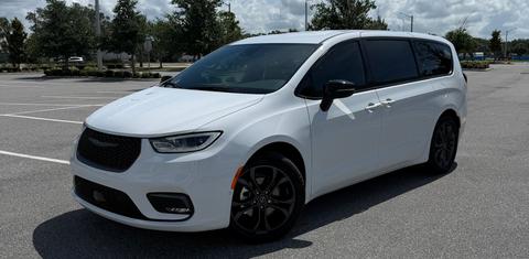 Chrysler Pacifica 2026
