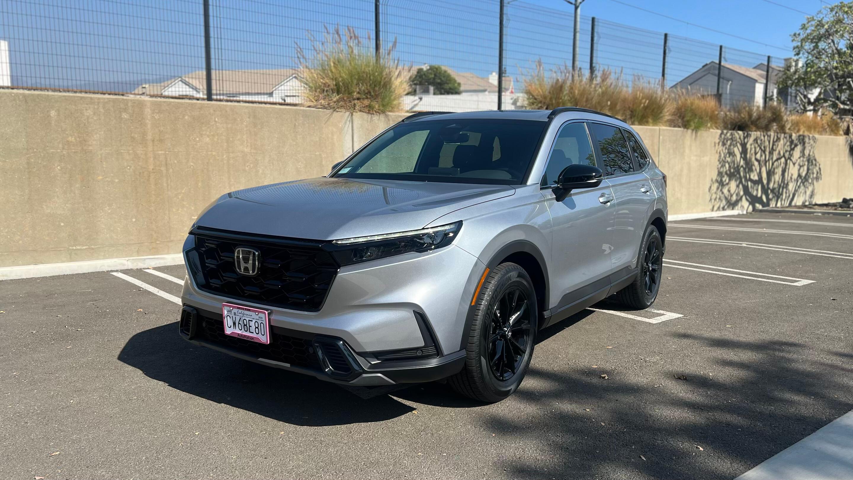 Honda CR-V Hybrid 2025 rental in Honolulu, HI by Corinne W. | Turo