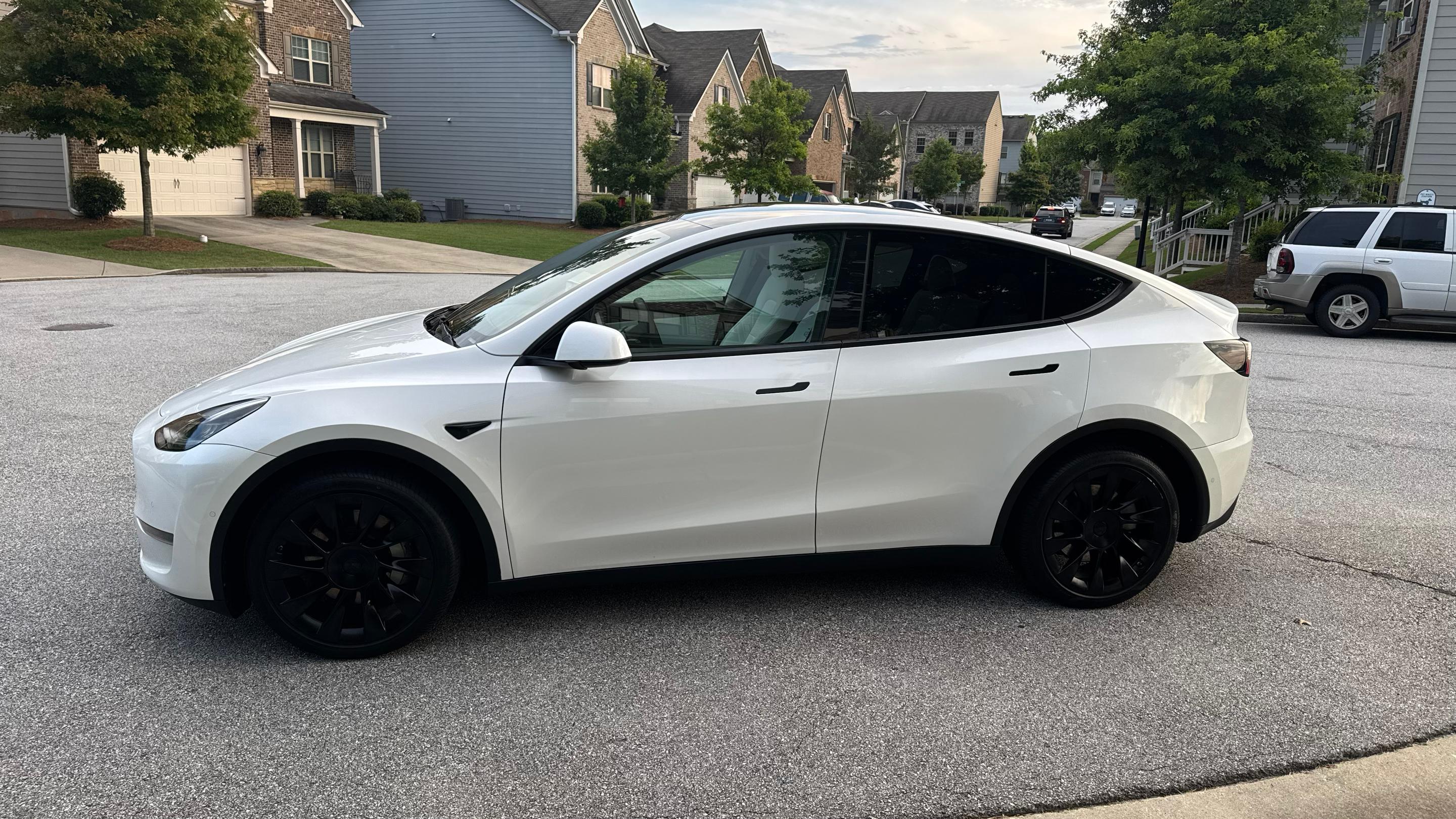 Tesla Model Y 2022 in Duluth, GA