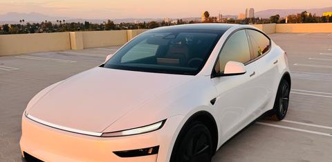 Tesla Model Y 2026