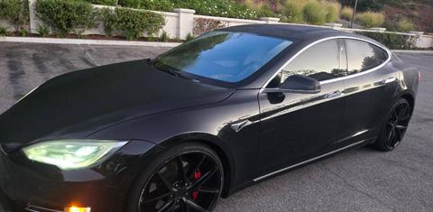 Tesla Model S 2018