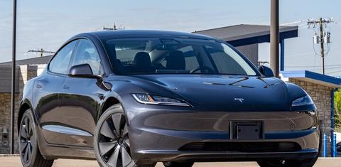 Tesla Model 3 2024